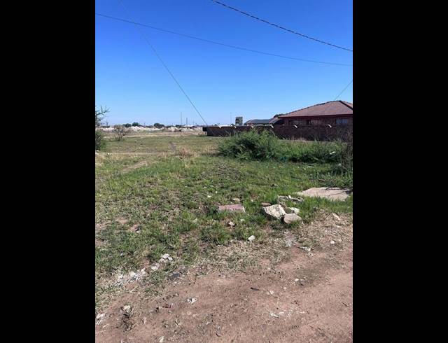 LAND FOR SALE IN MMABATHO 15